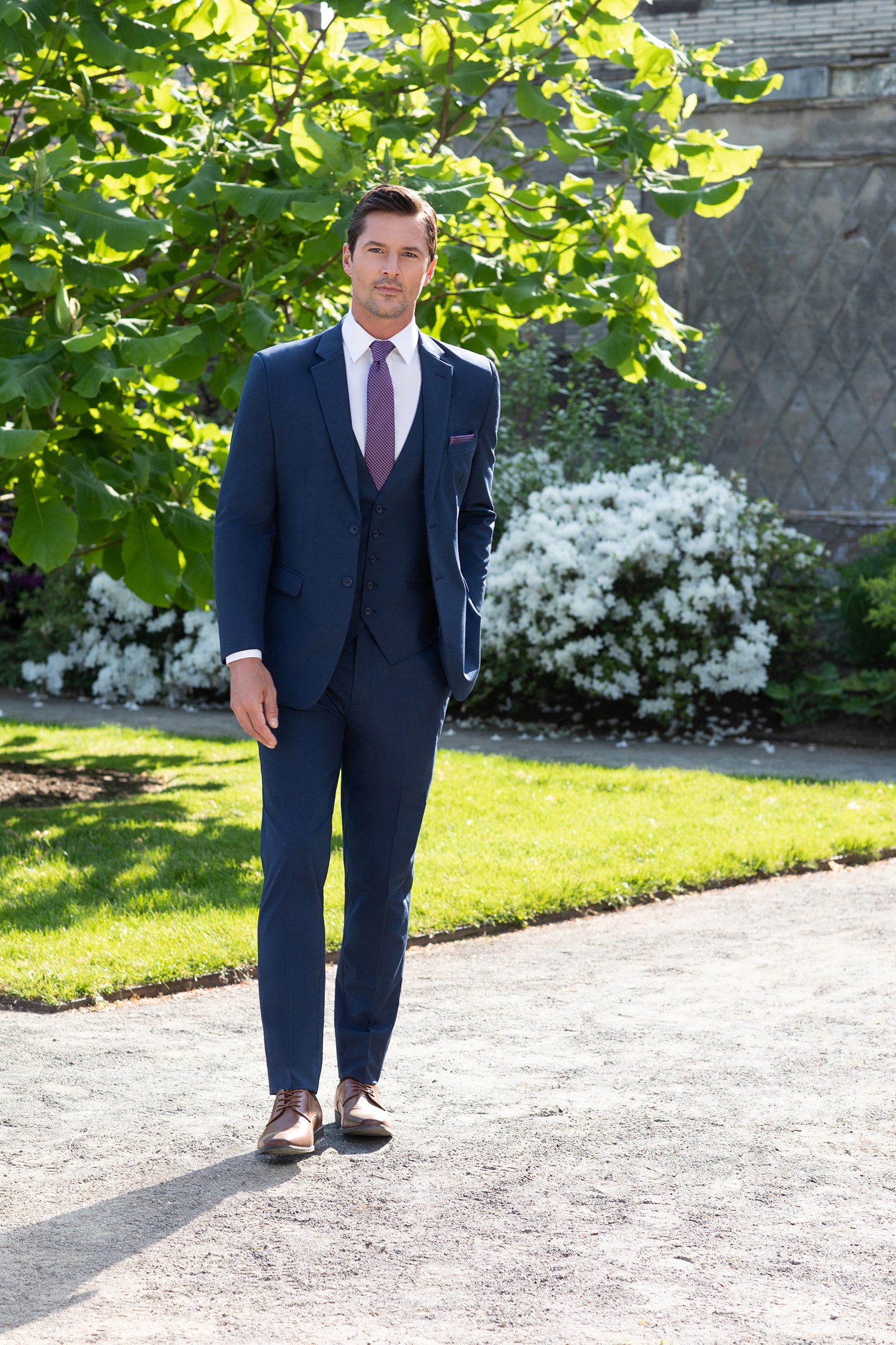 Traje ajustado Mark of Distinction, color camel, para bodas y bailes de graduación, opciones de tres piezas