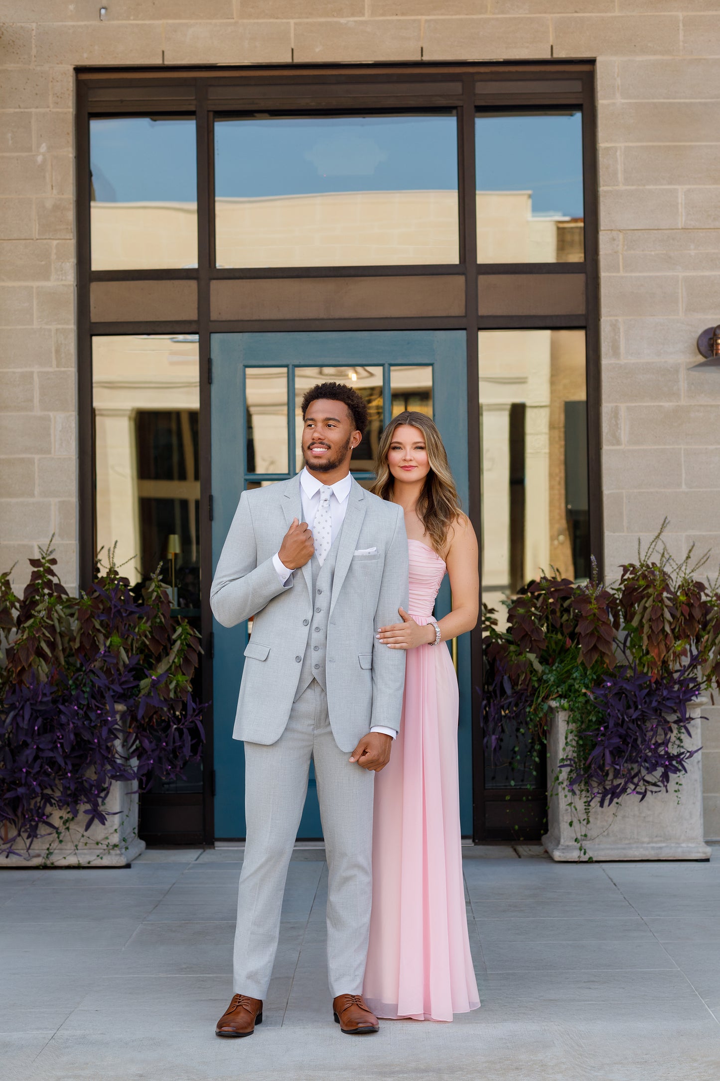 "The Metro" Men's Slim Fit Light Grey 3 Piece Suit